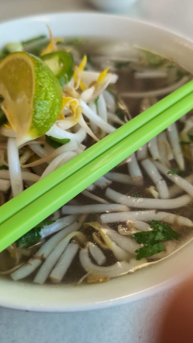 Mia’s Wok